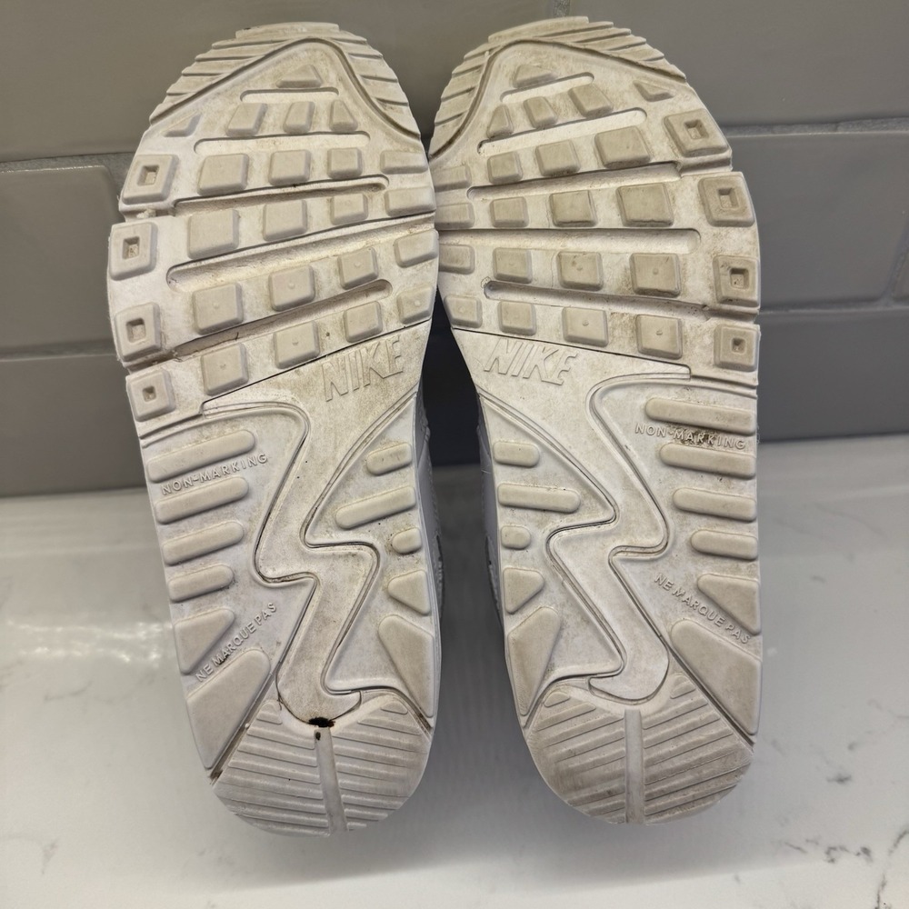 Nike Air Max 90 Kids Sneakers 3Y White Leather Swoosh CD6867-100 - Picture 14 of 16